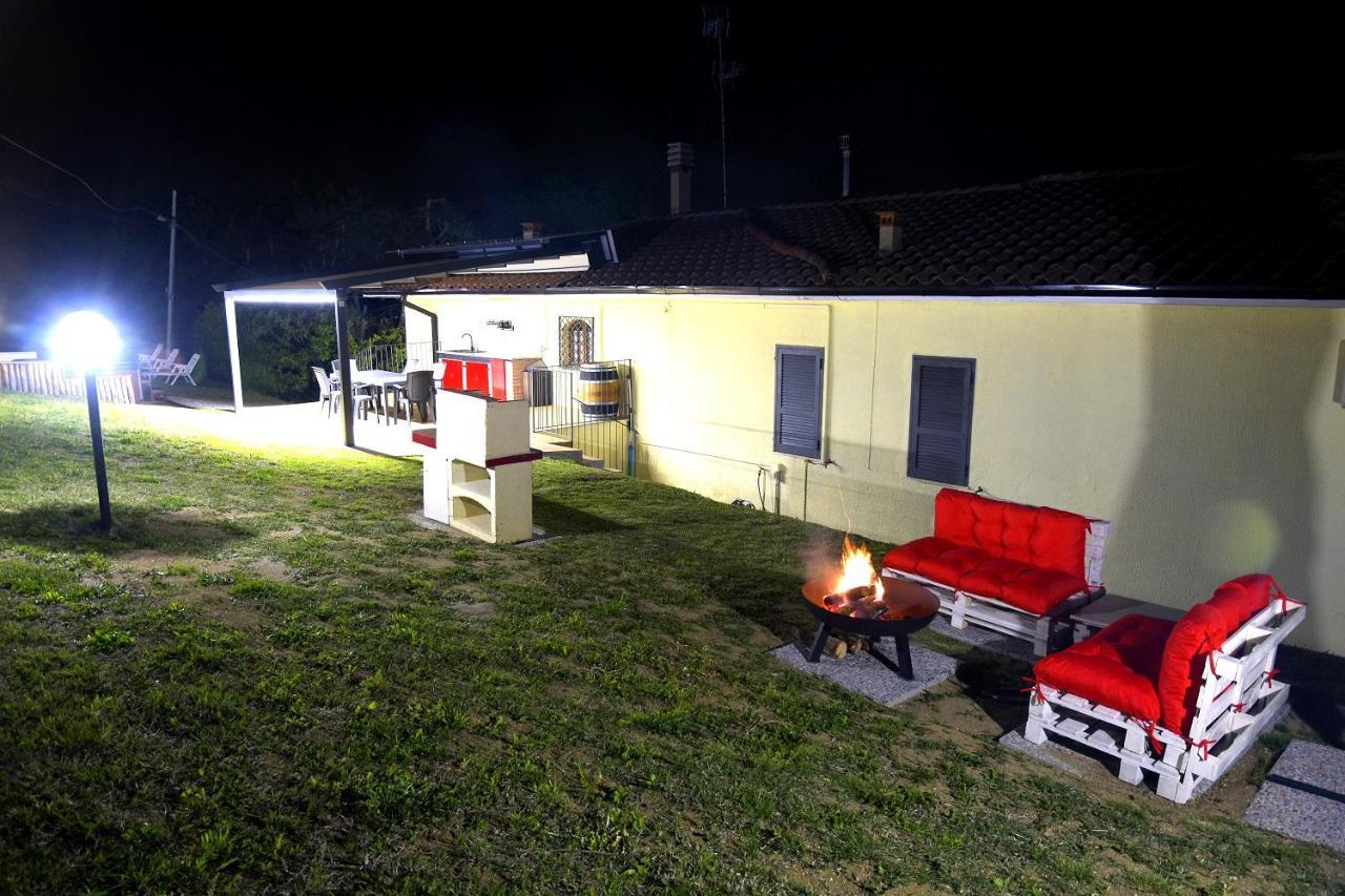 Casavacanzedezza Montecalvo Versiggia Zewnętrze zdjęcie